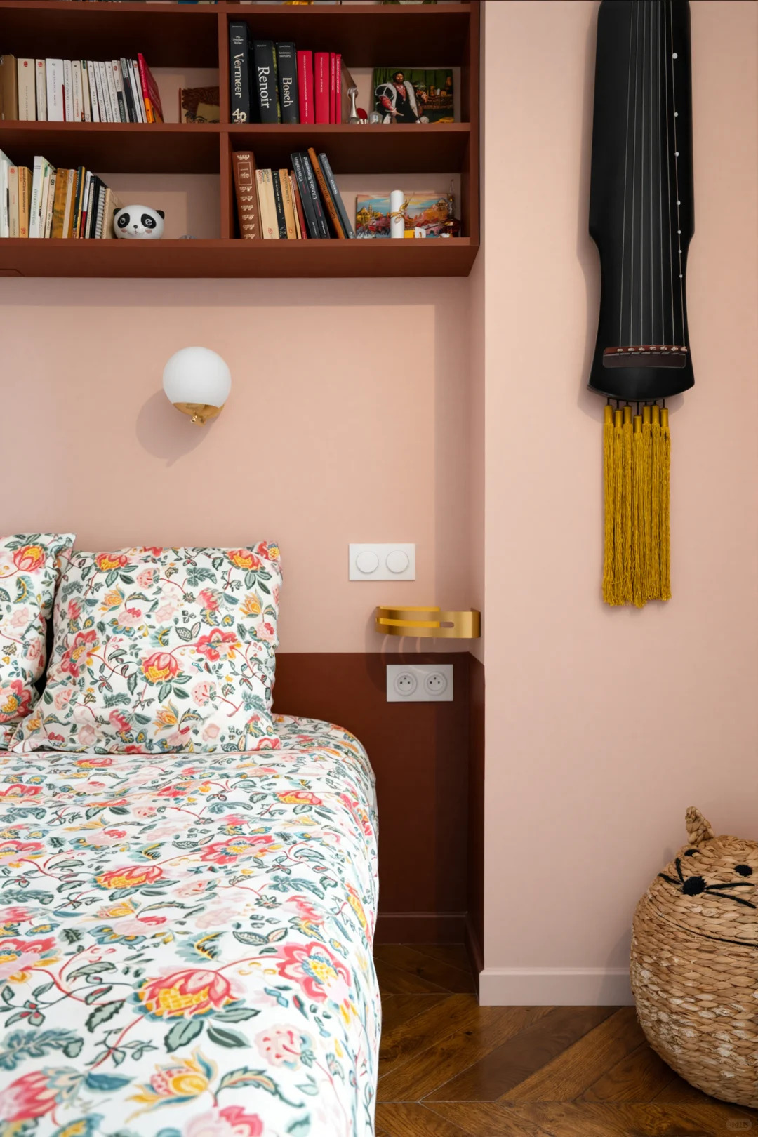 Je passerais tout un après-midi à ne rien faire dans cet appartement face à la Tour Eiffel